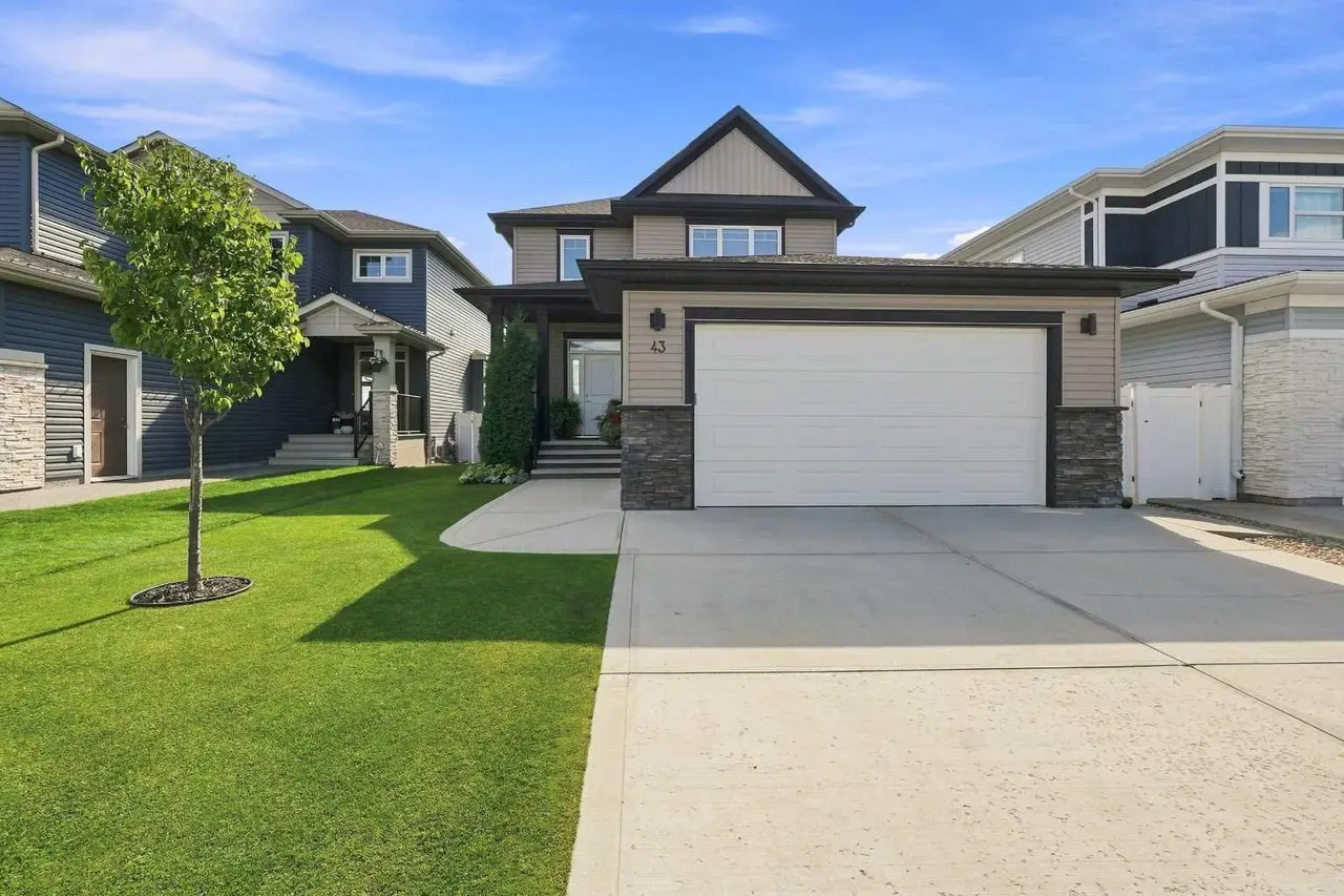 43 Vancouver Crescent 
