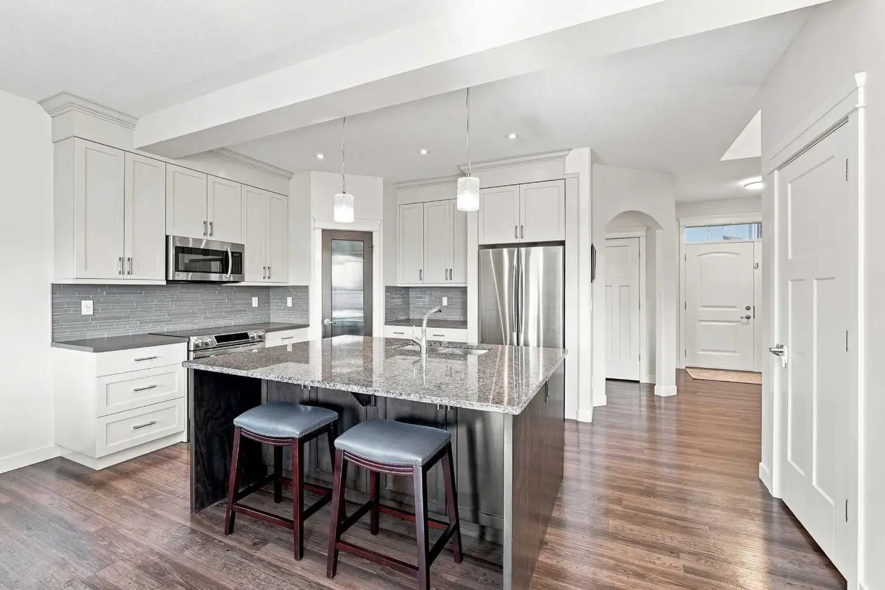 43 Vancouver Crescent 