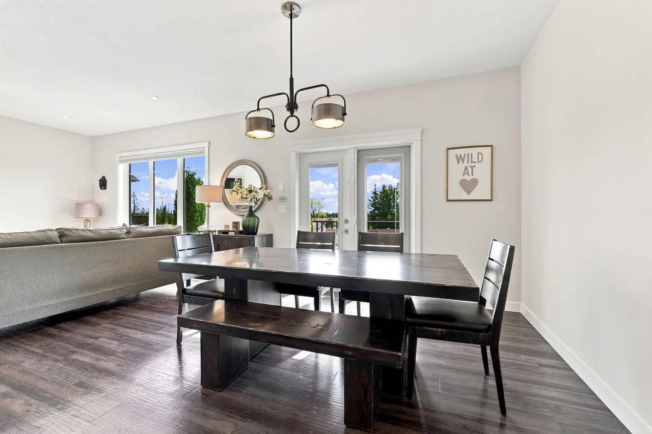 43 Vancouver Crescent 