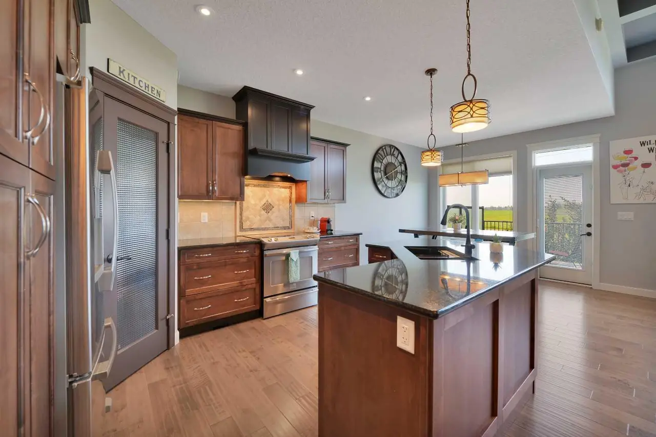 146 Sutherland Close 