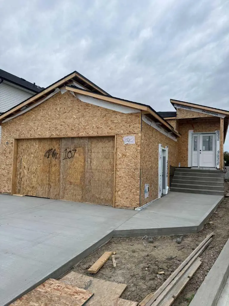 107 Sierra Road SW