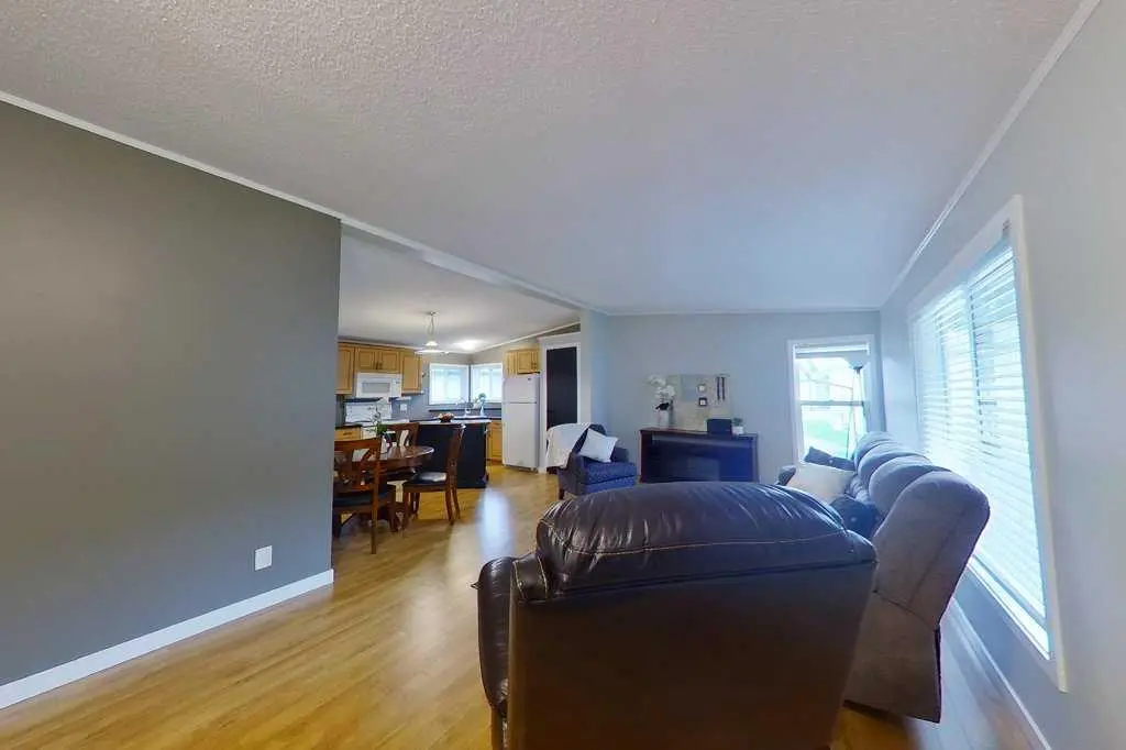 34, 1600 Strachan Road SE