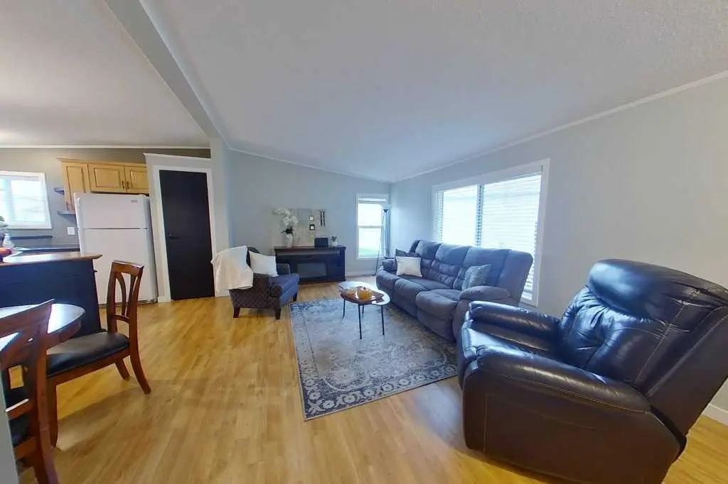 34, 1600 Strachan Road SE