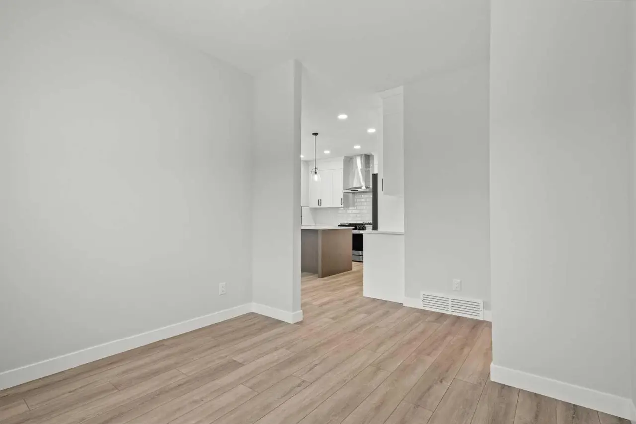 318 Kinniburgh Loop 