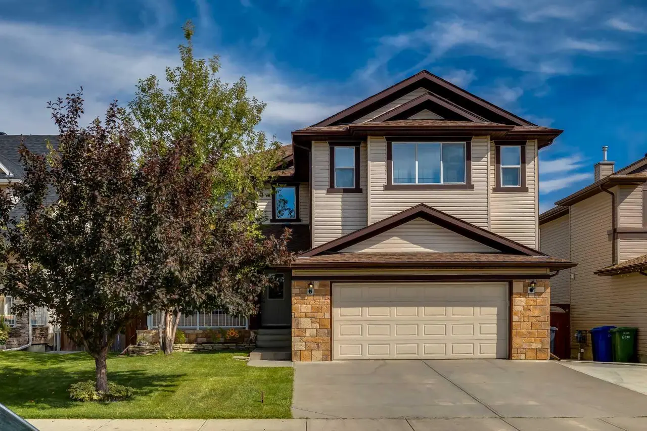 135 Hawkmere View 