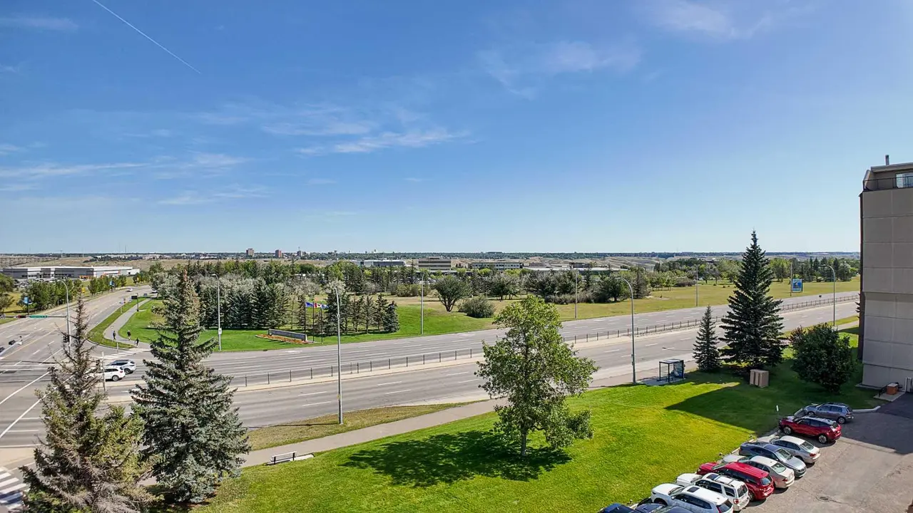 617, 5 Berkeley Place W