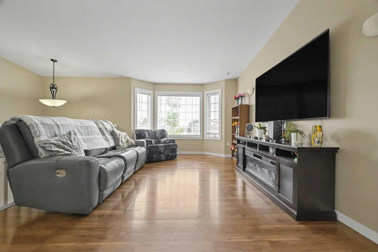 11102 90 Street 