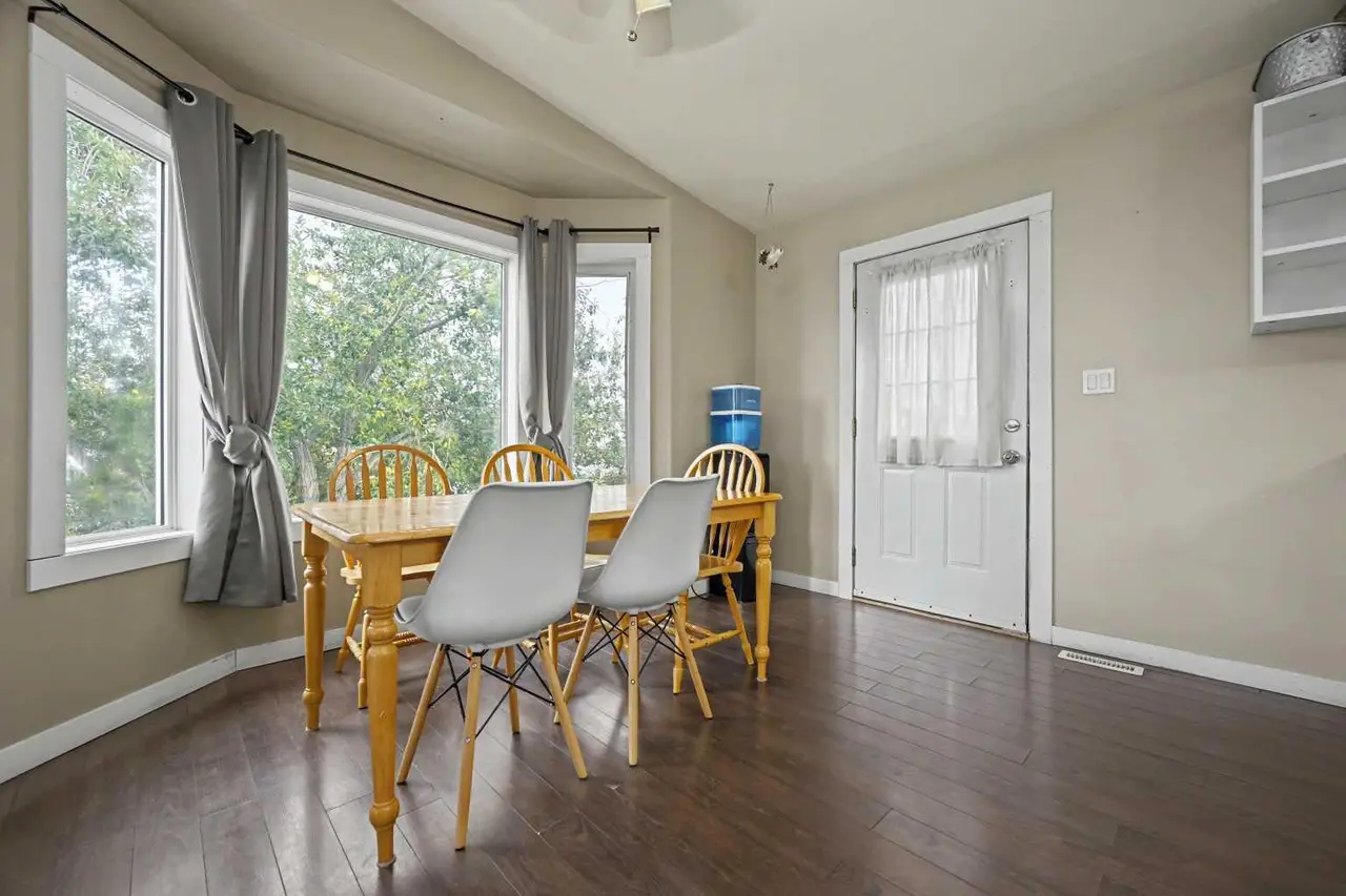 11102 90 Street 