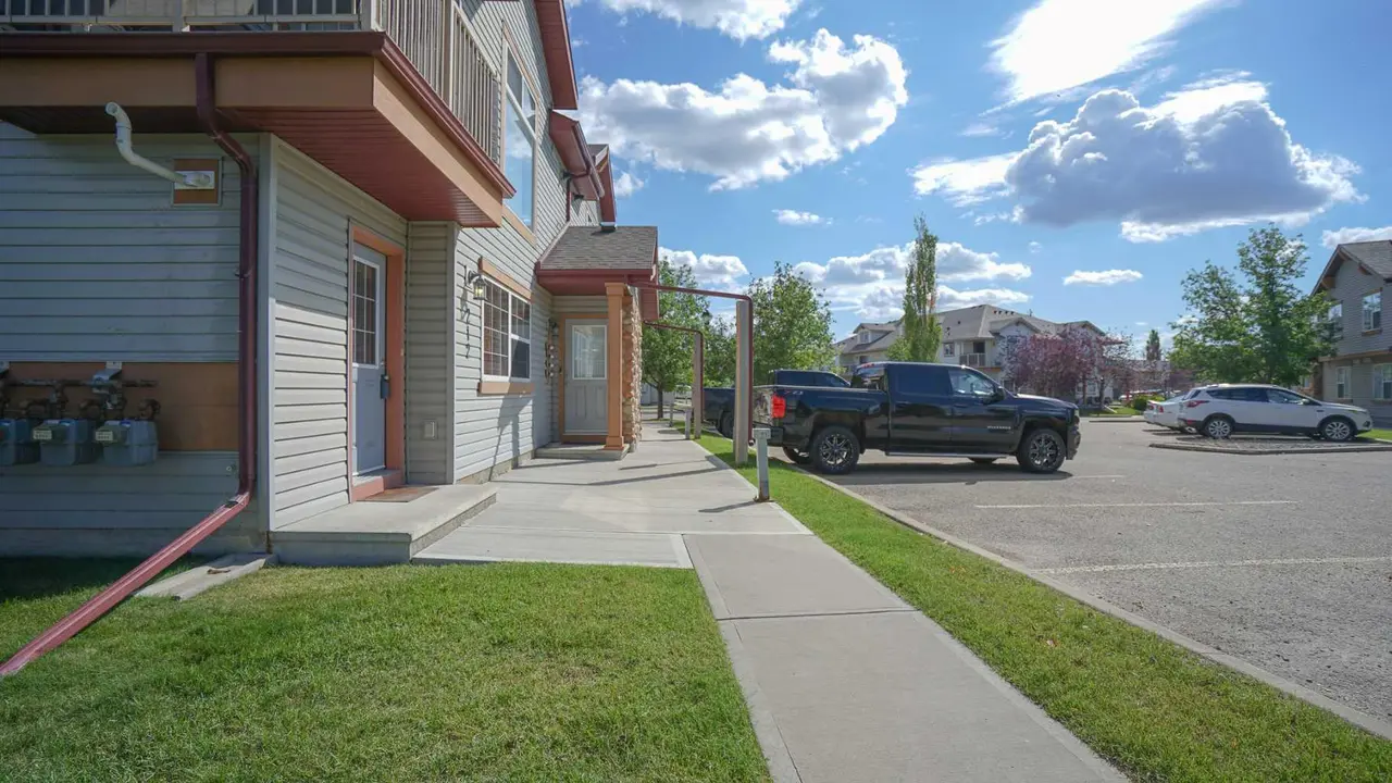 212, 31 Jamieson Avenue 