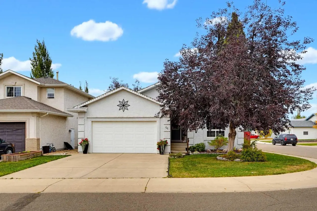 66 Dumas Crescent 