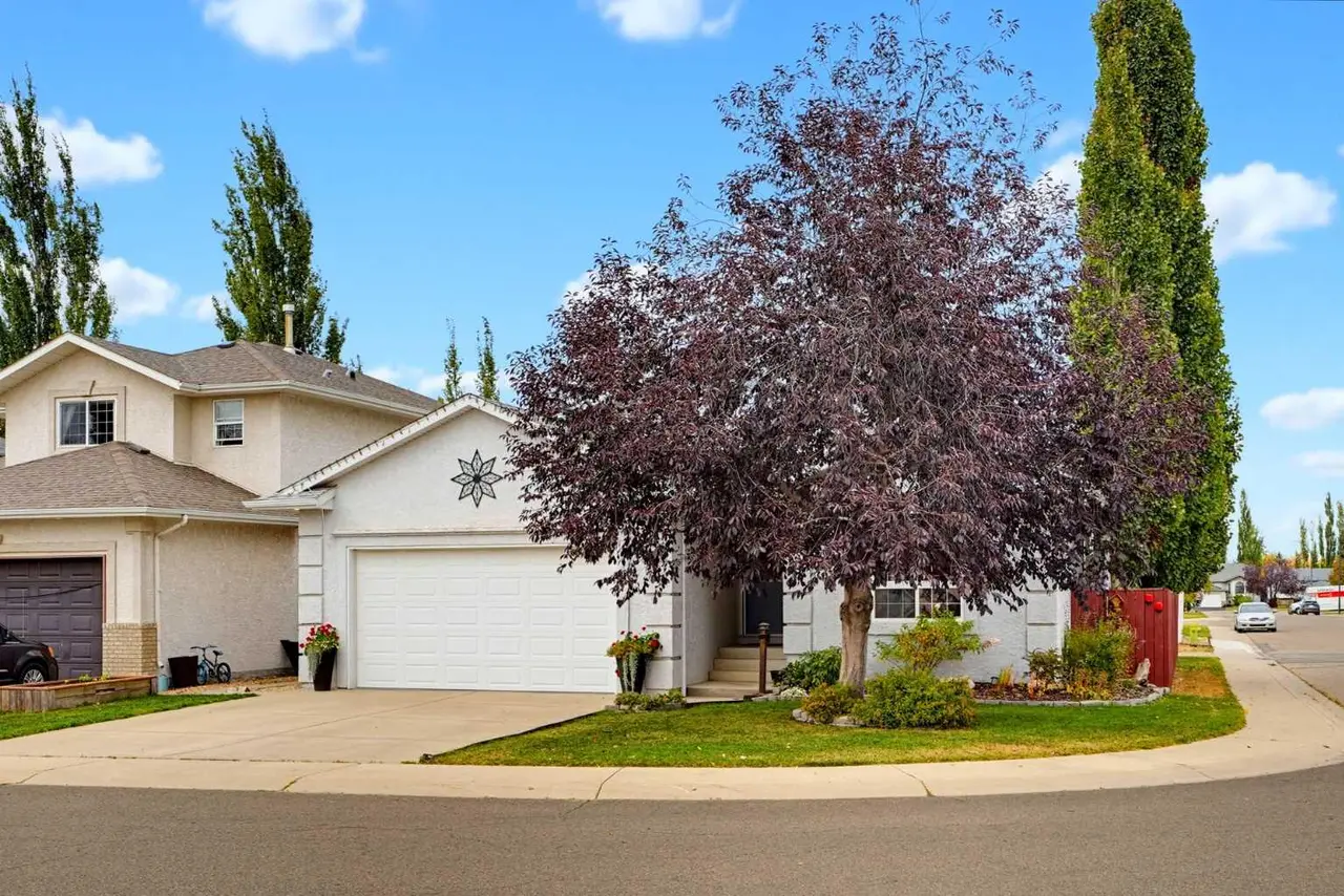 66 Dumas Crescent 