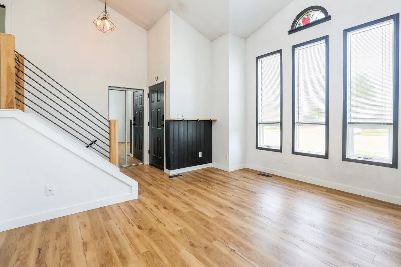 229 Mt Blakiston Road W