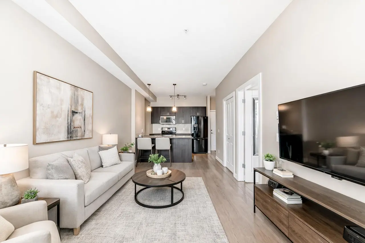 311, 117 Copperpond Common SE