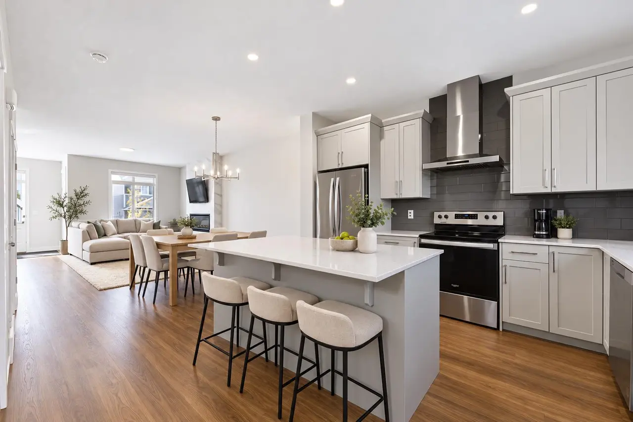 10 Lucas Close NW
