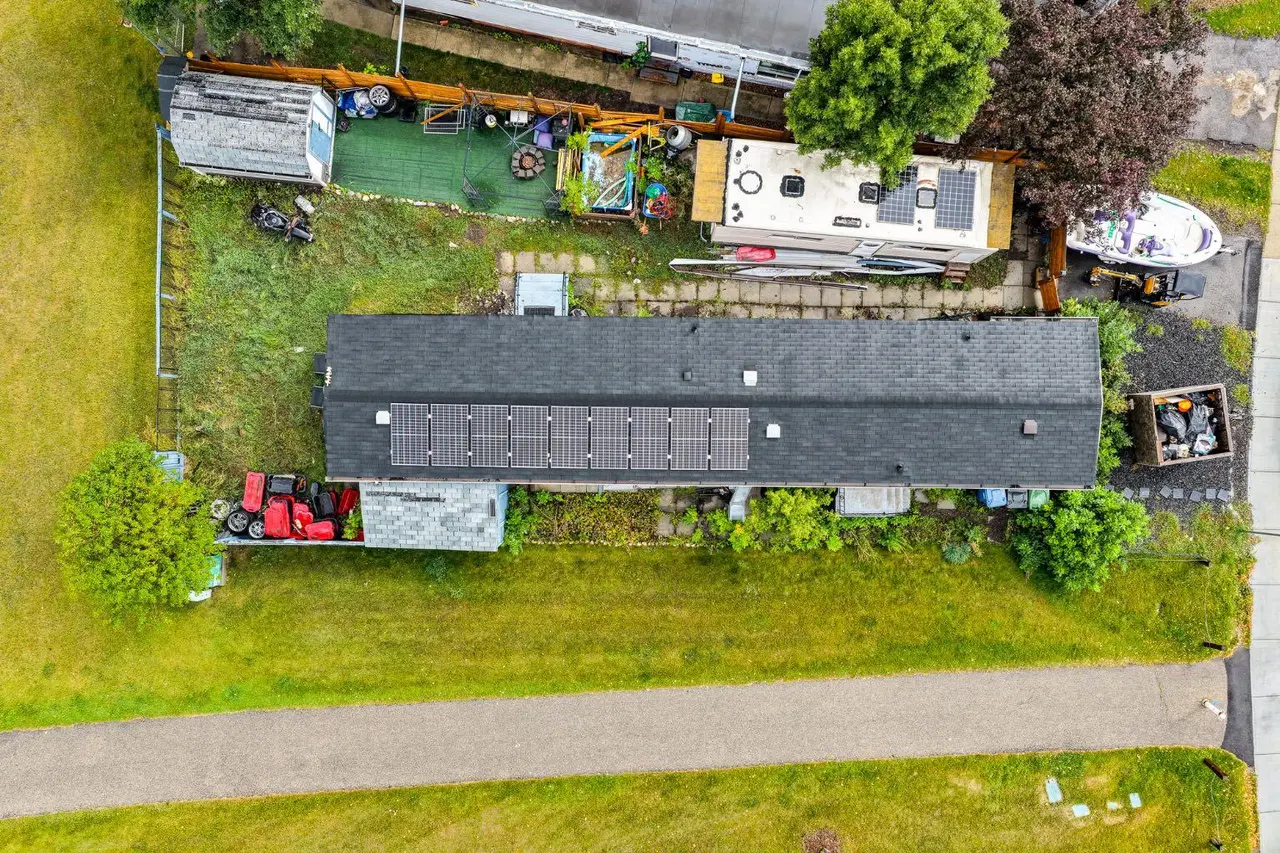 101 Huntstrom Drive NE
