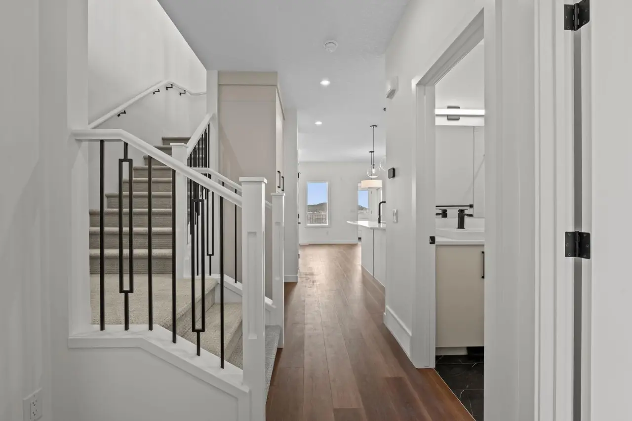 2252 Waterbury Road 