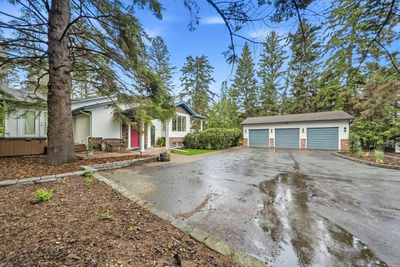 18 College Park Drive 