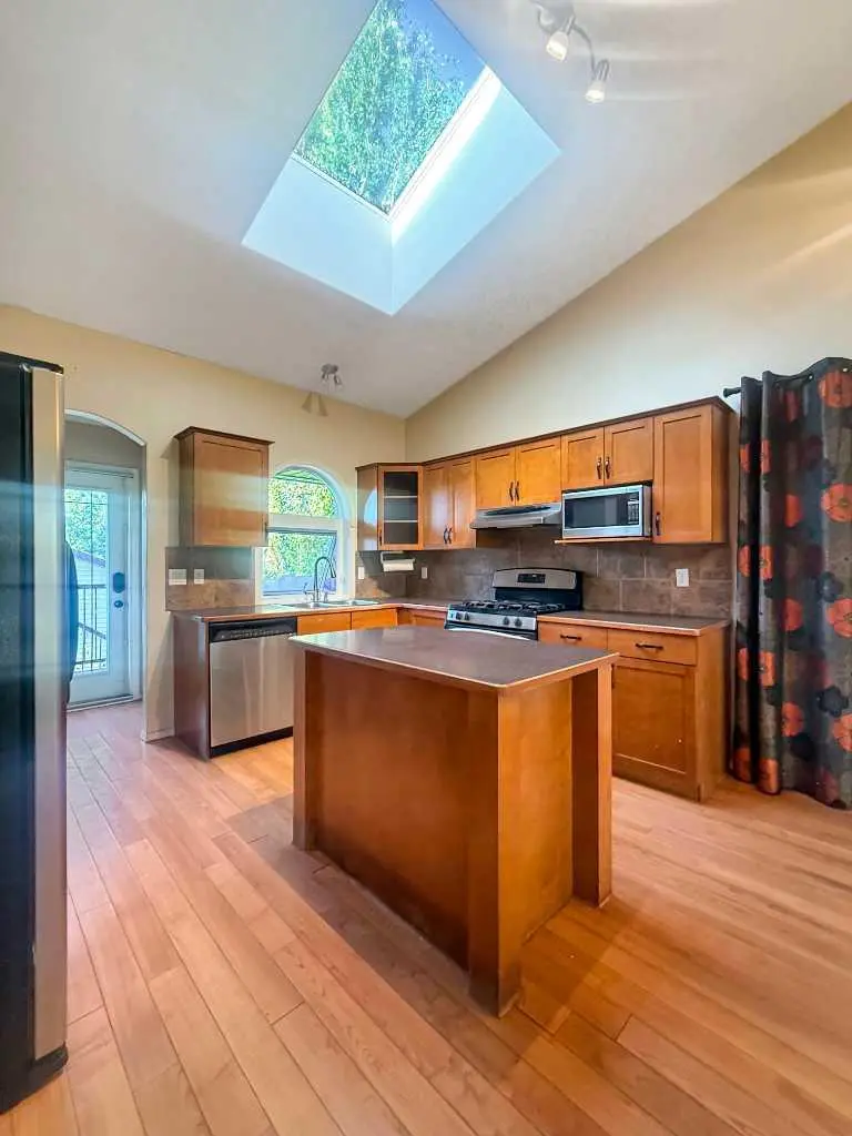 105 Riverwood Manor W
