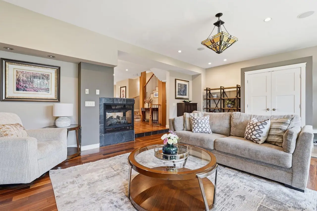 2409 Westmount Road NW