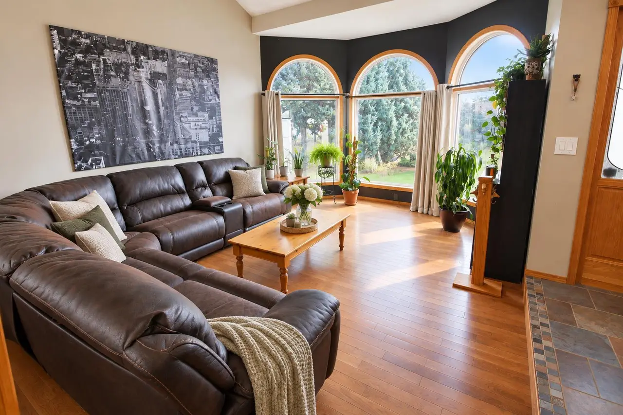 101 Dickenson Crescent 