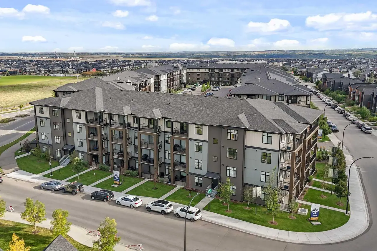 1309, 200 Seton Circle SE