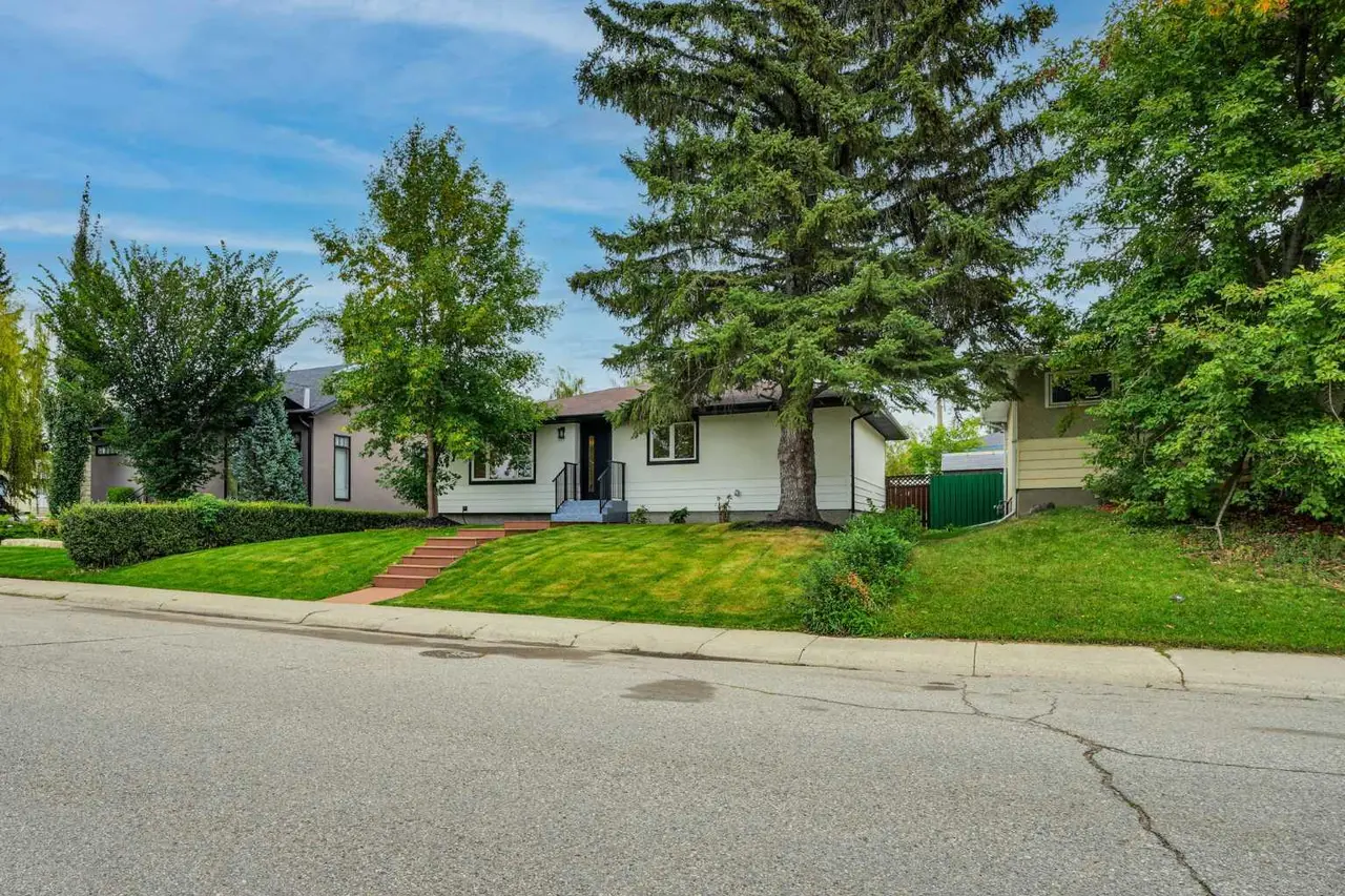 100 Fairview Drive SE