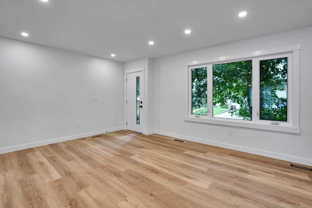 100 Fairview Drive SE