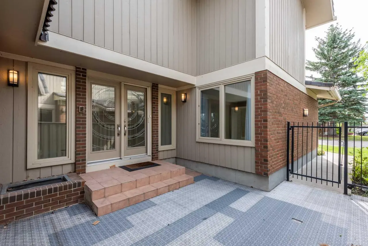 231, 20 Midpark Crescent SE