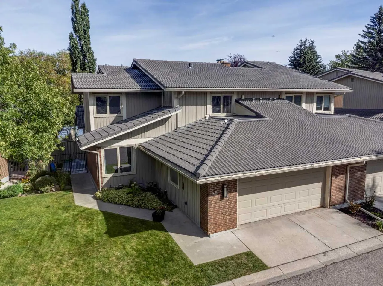 231, 20 Midpark Crescent SE