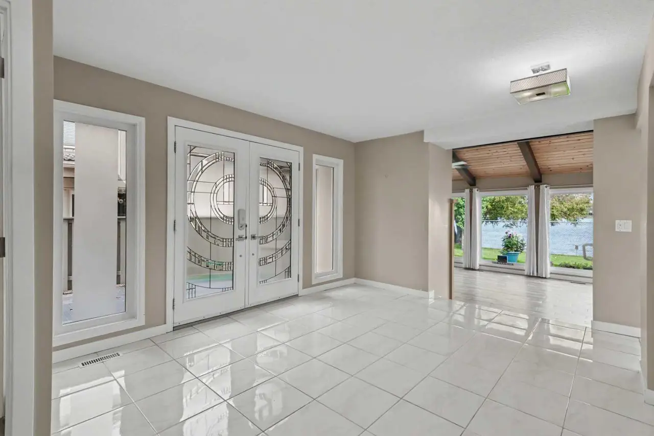231, 20 Midpark Crescent SE