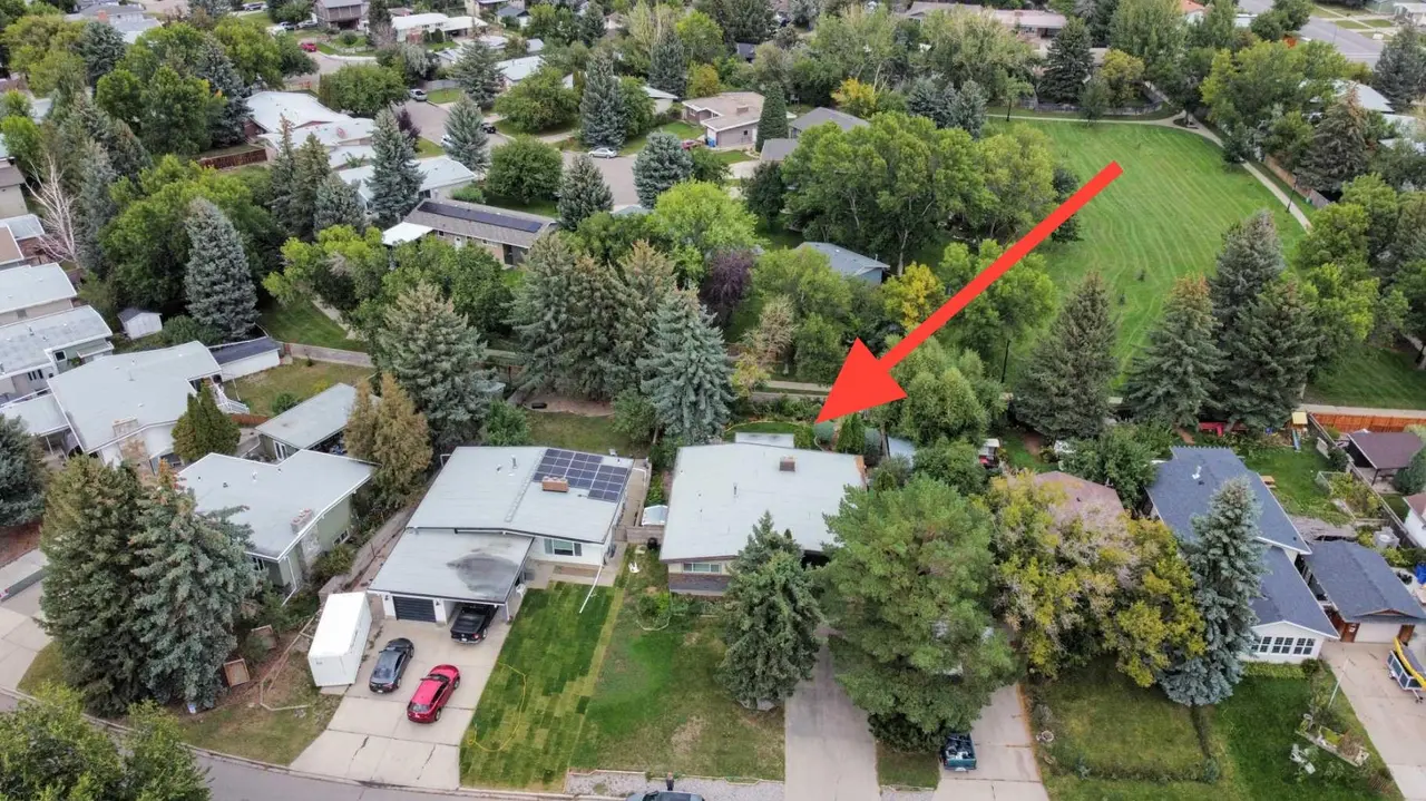 317 Laval Boulevard W