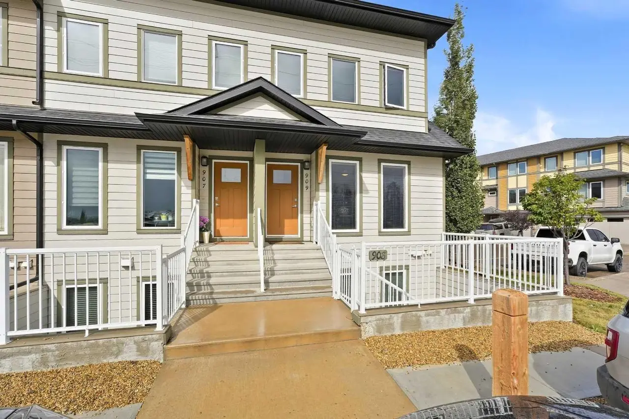 909, 339 Viscount Drive 