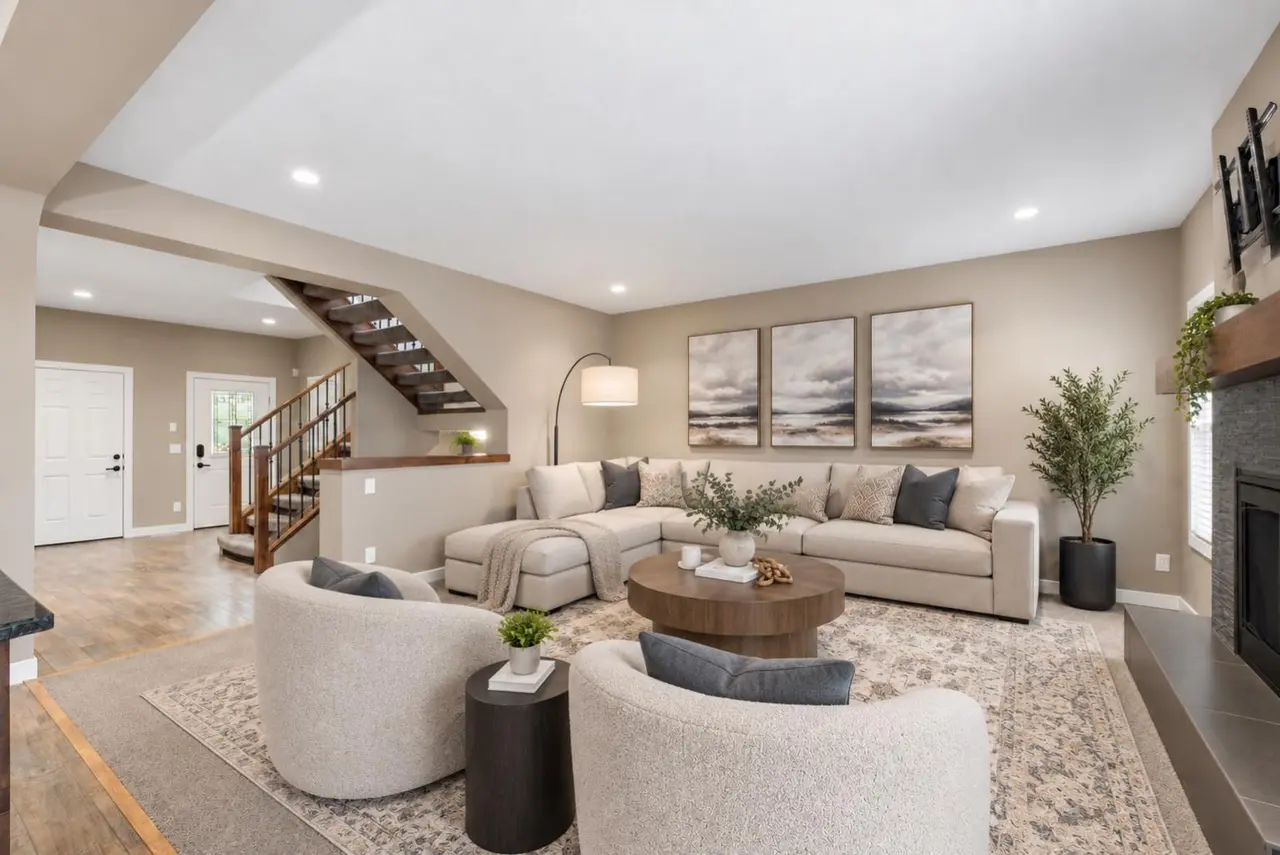 300 Aspenmere Way 