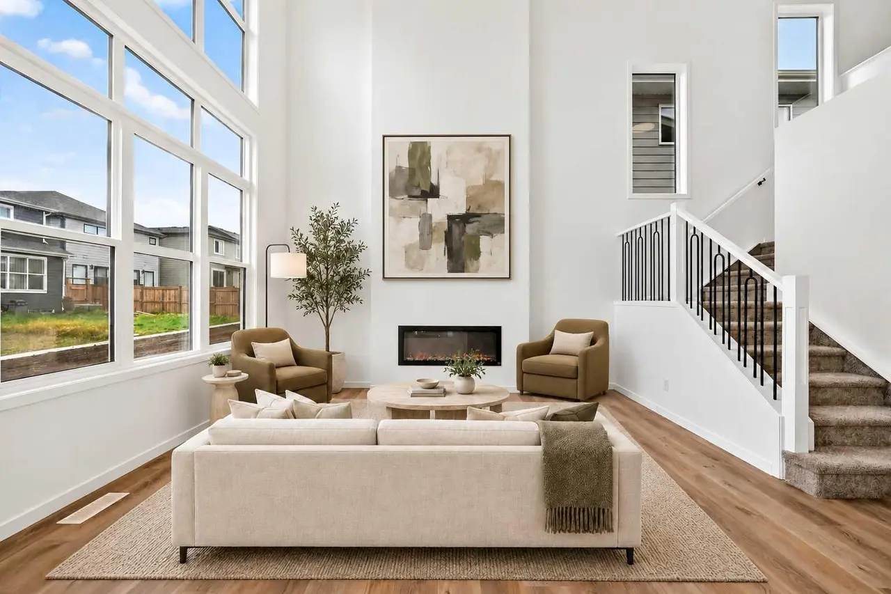 551 Mercado Avenue SE