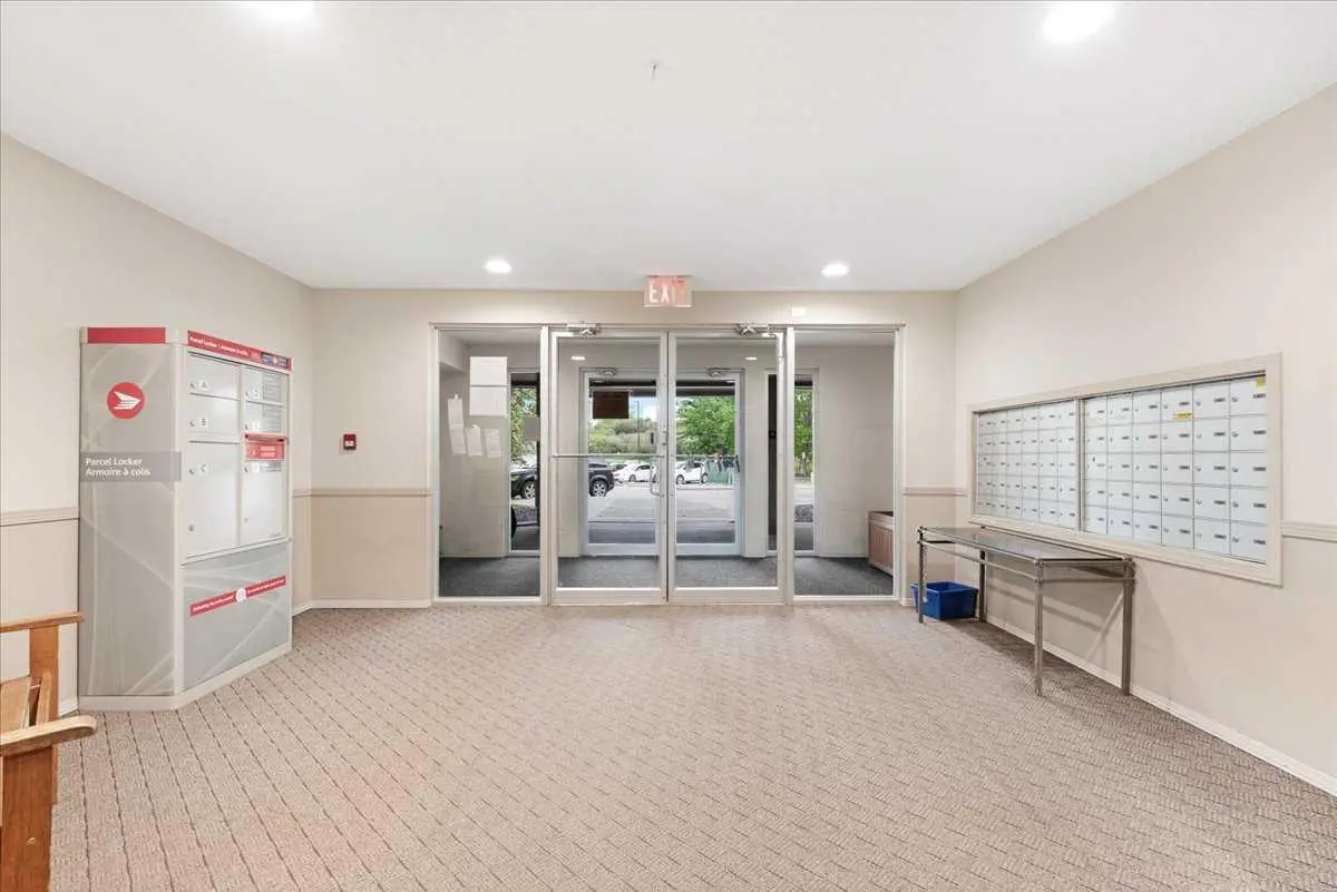 213, 3000 Citadel Meadow Point NW