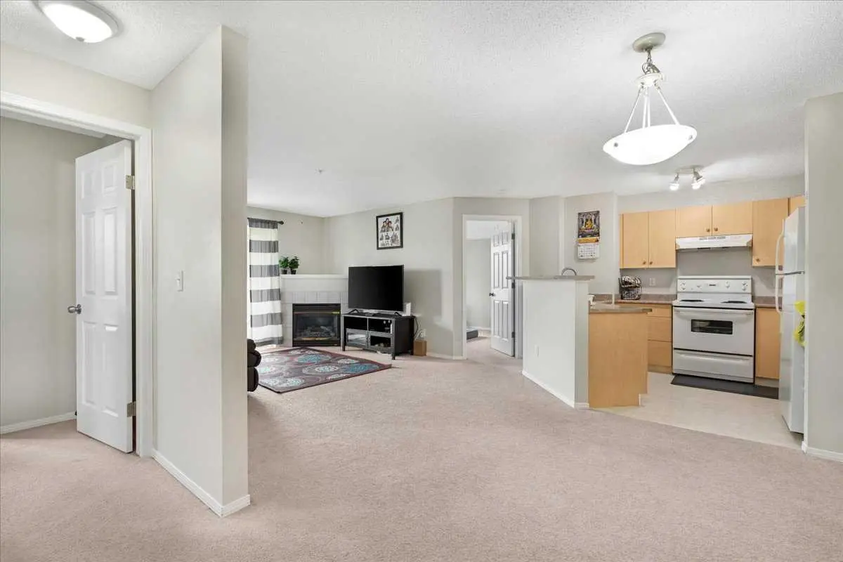 213, 3000 Citadel Meadow Point NW