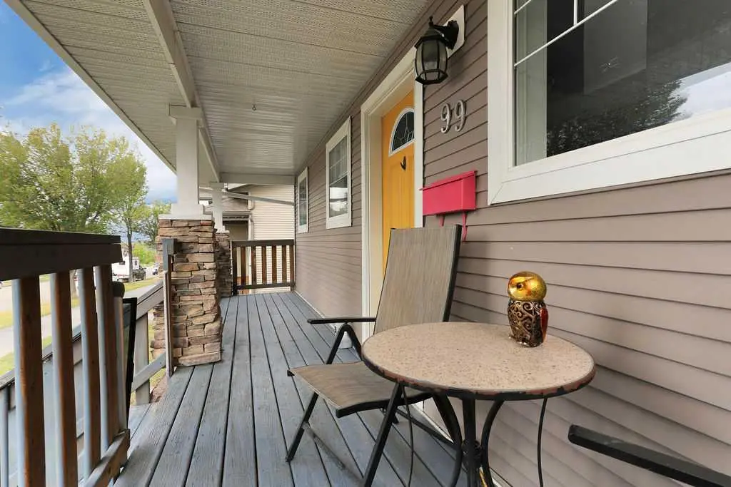 99 Inglewood Drive 