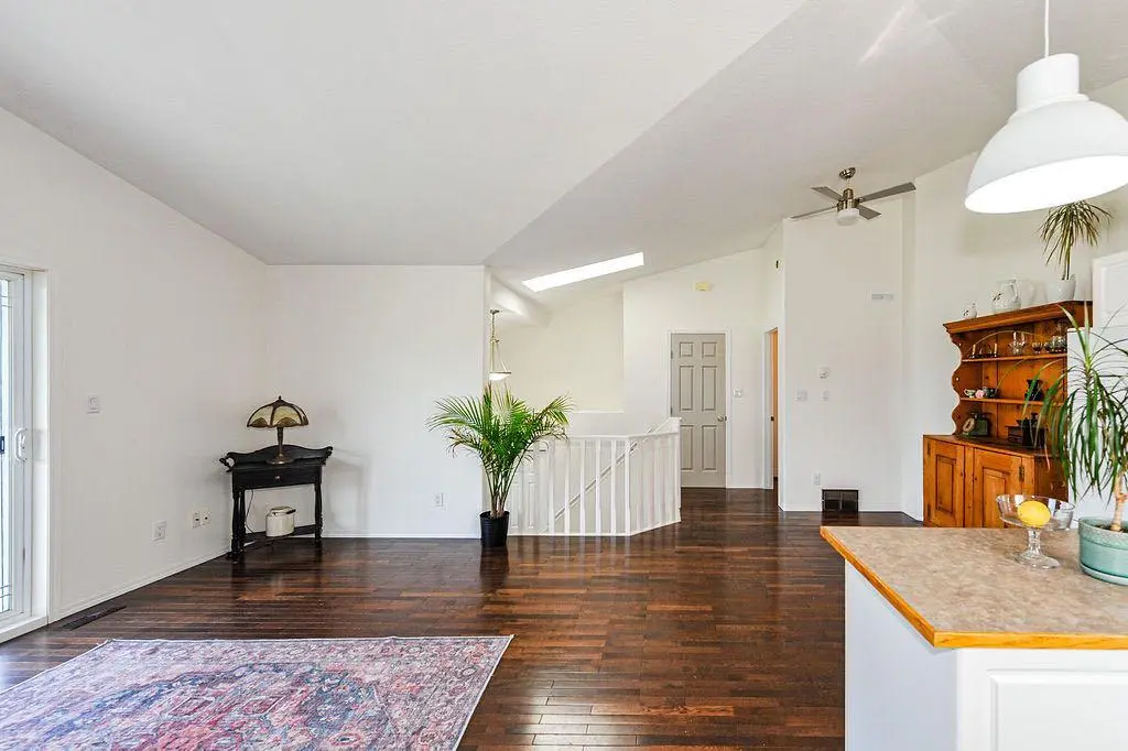 20, 4803 54 Avenue 