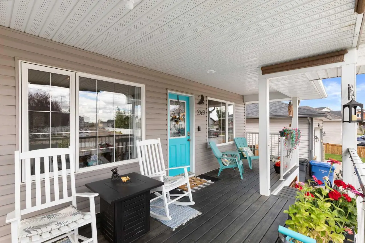 249 Somerset Way SE