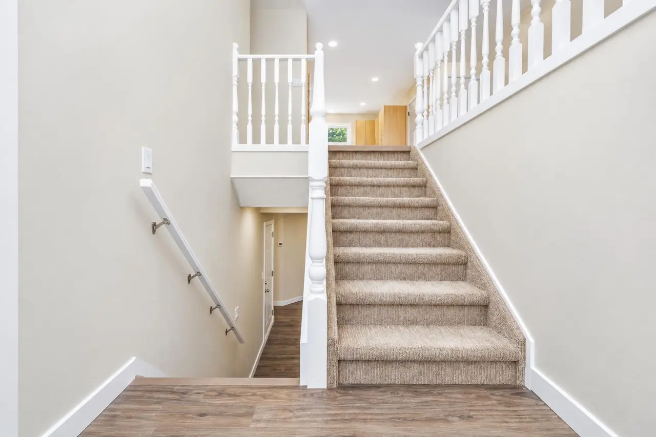 27 Gregson Crescent 