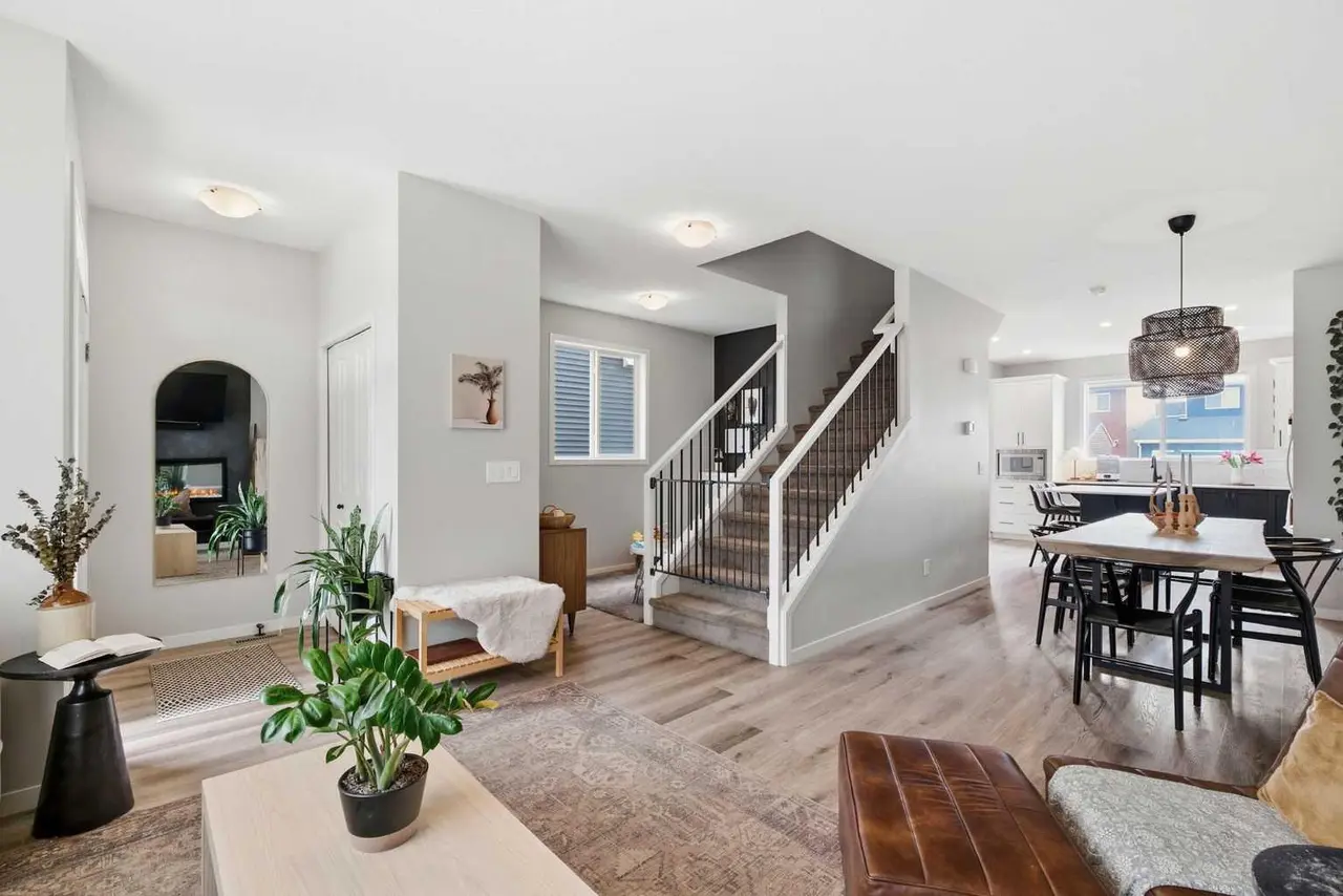 516 West Lakeview Drive 