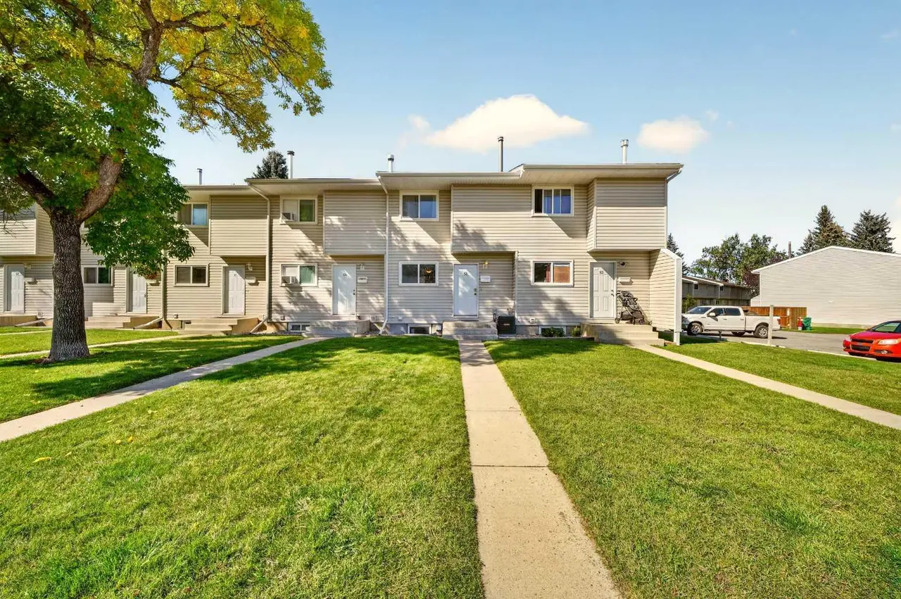 53, 55 Lemoyne Crescent W