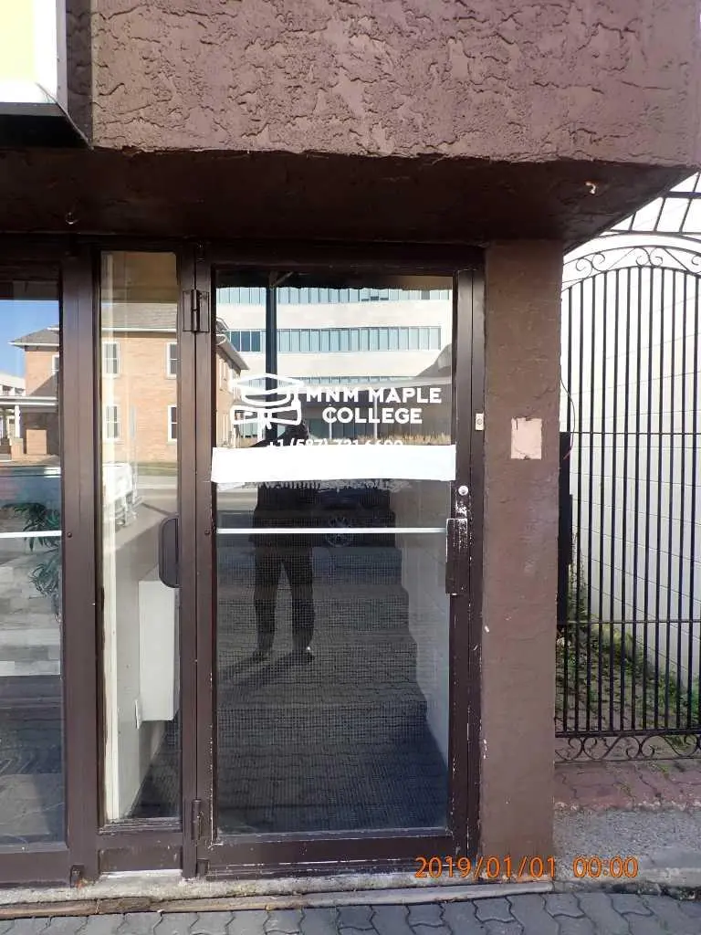 Offices 1-5, 4819 48 Avenue 