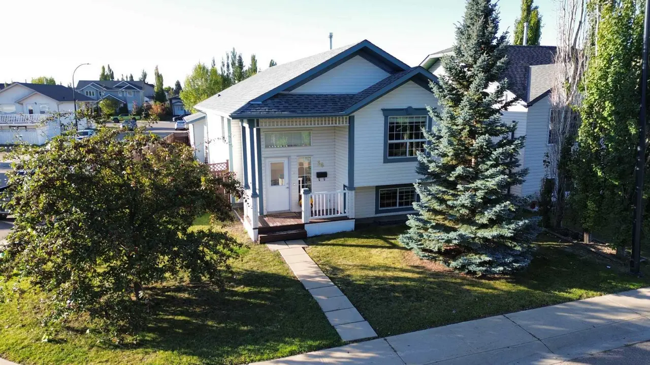36 Lister Crescent 