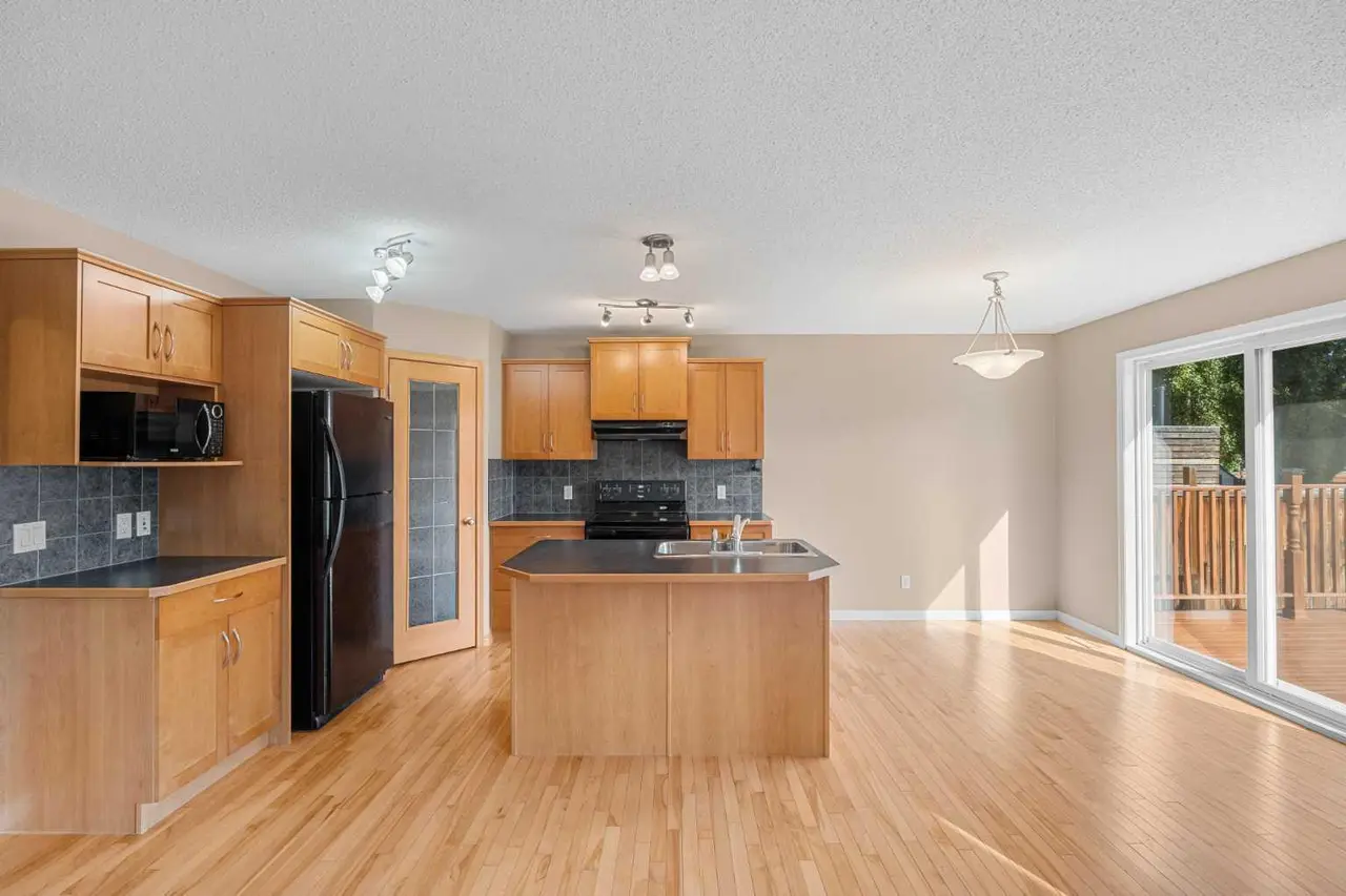 15 Cranfield Manor SE