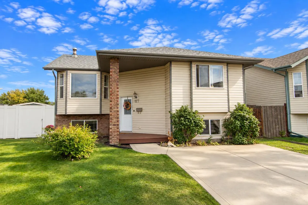 127 Dolan Close 