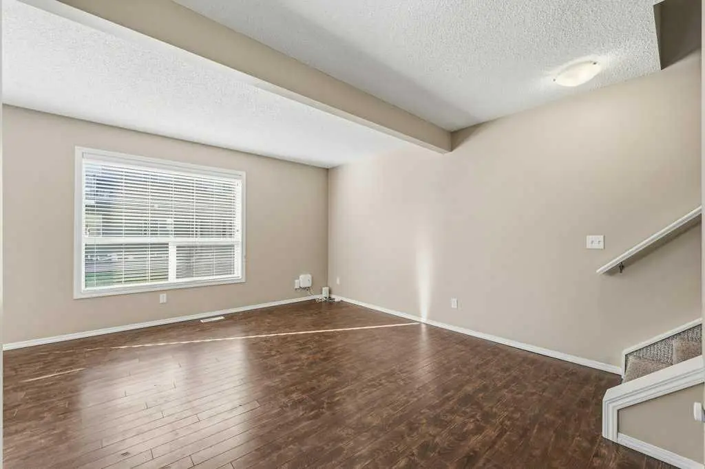 304, 140 Sagewood Boulevard SW