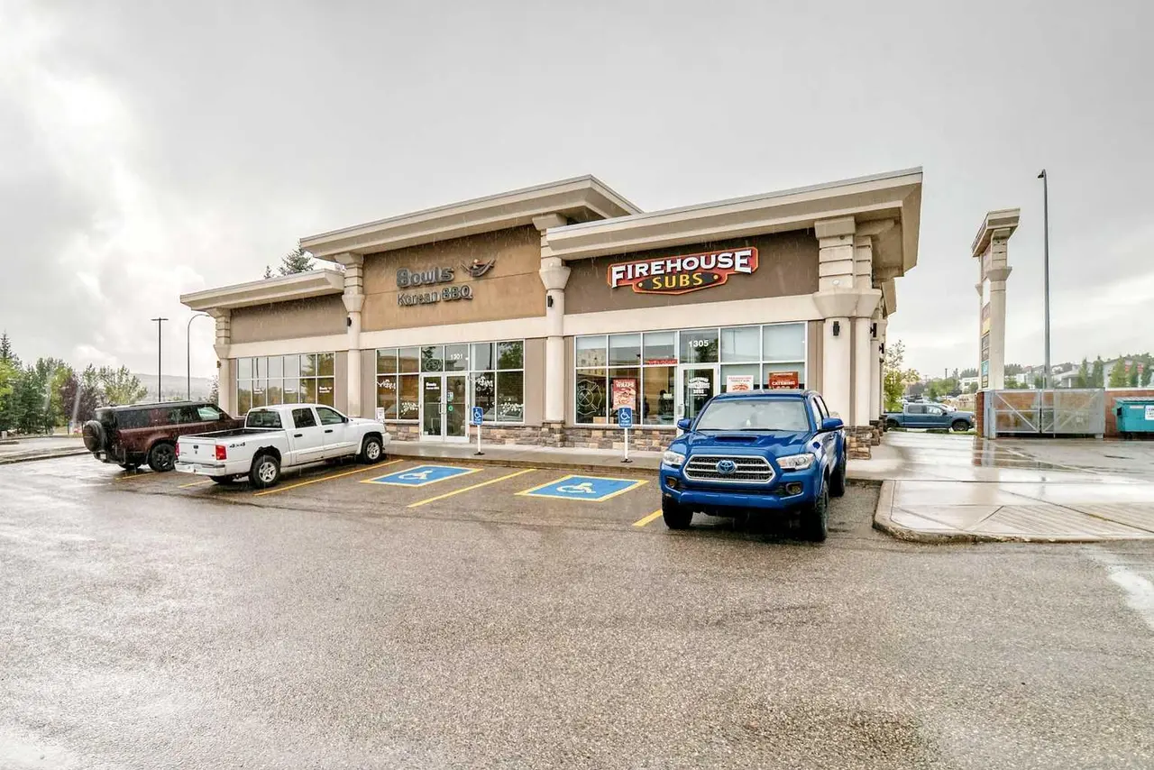 1301, 9650 Harvest Hills Boulevard NE