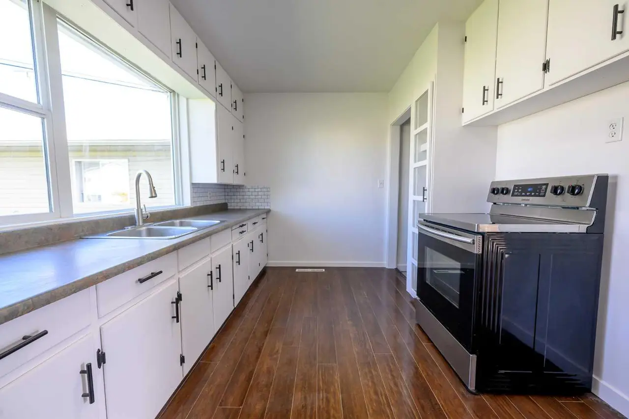 10024 103 Avenue 