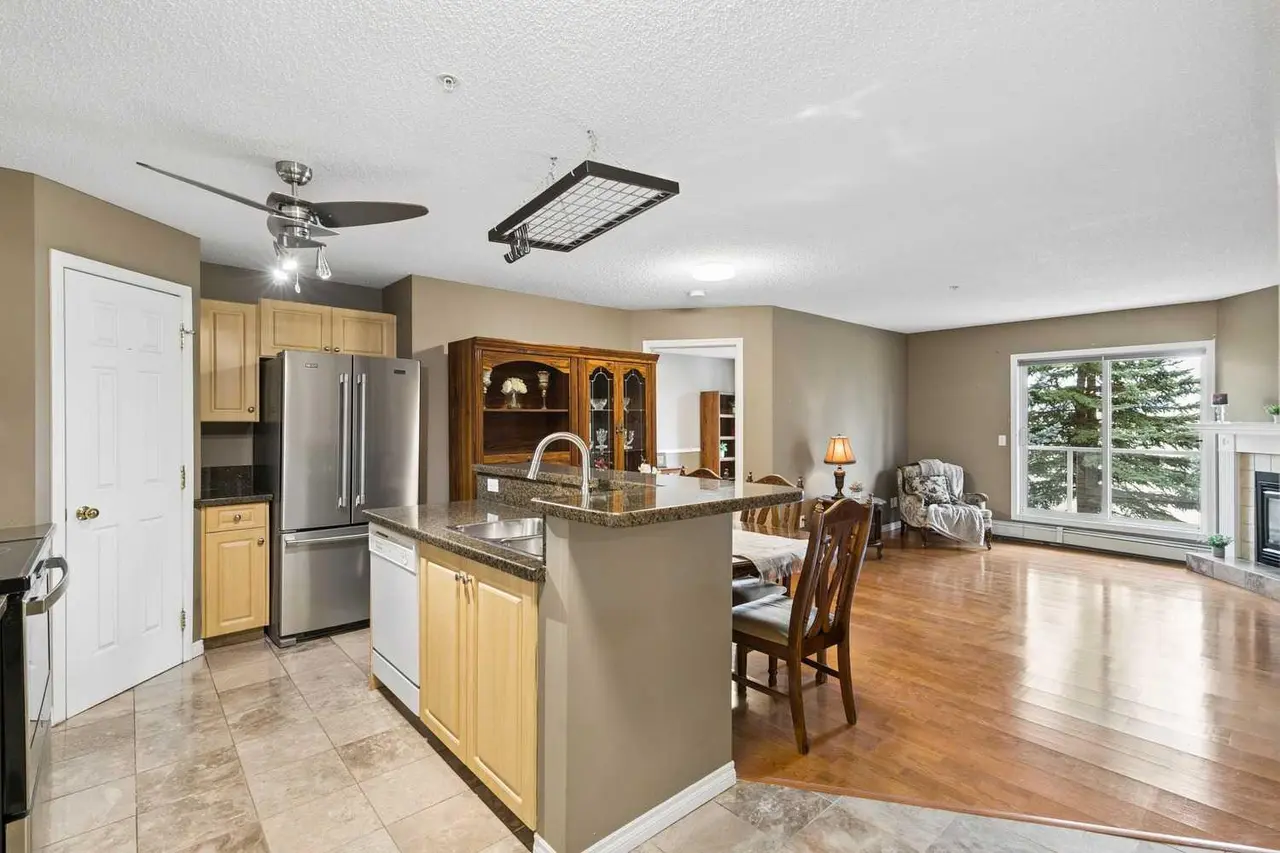 307, 290 Shawville Way SE